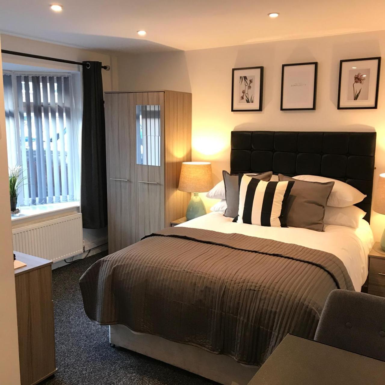 Glaisdale Studios Wolverhampton Esterno foto